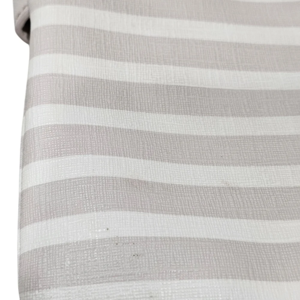 Kate Spade Storybook Fairmount Square Carolyn Crossbody Purse. In Used Condition - Picture 4 of 9